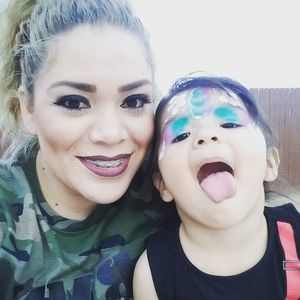 Meet your Posher, Andrea